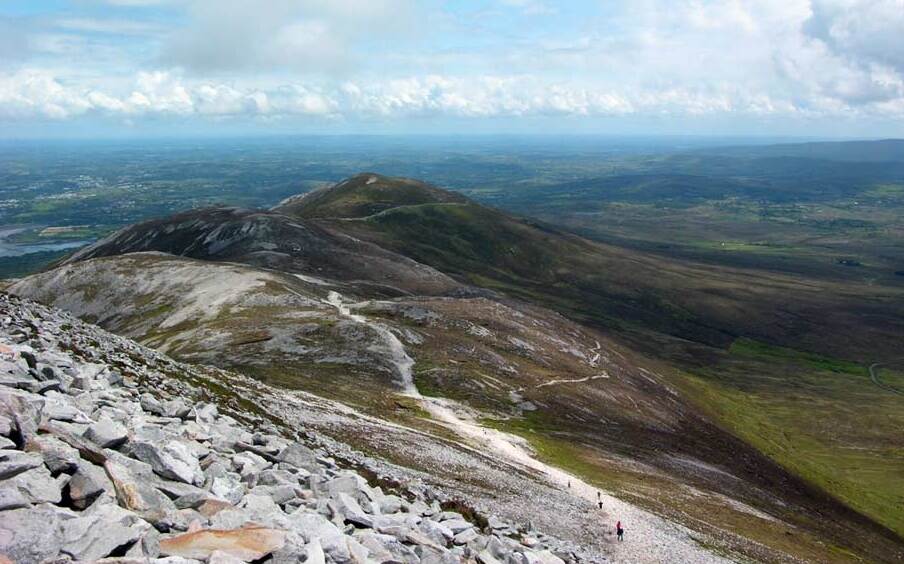 El pico de cuarcita del Croach Patrick - Teevenacroaghy | Secret World Trip Planner