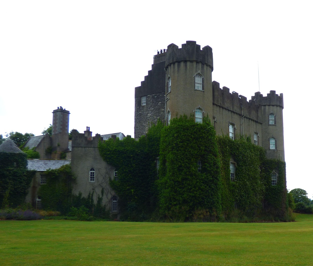 Ireland: The Malahide Castle - Malahide | Secret World Trip Planner