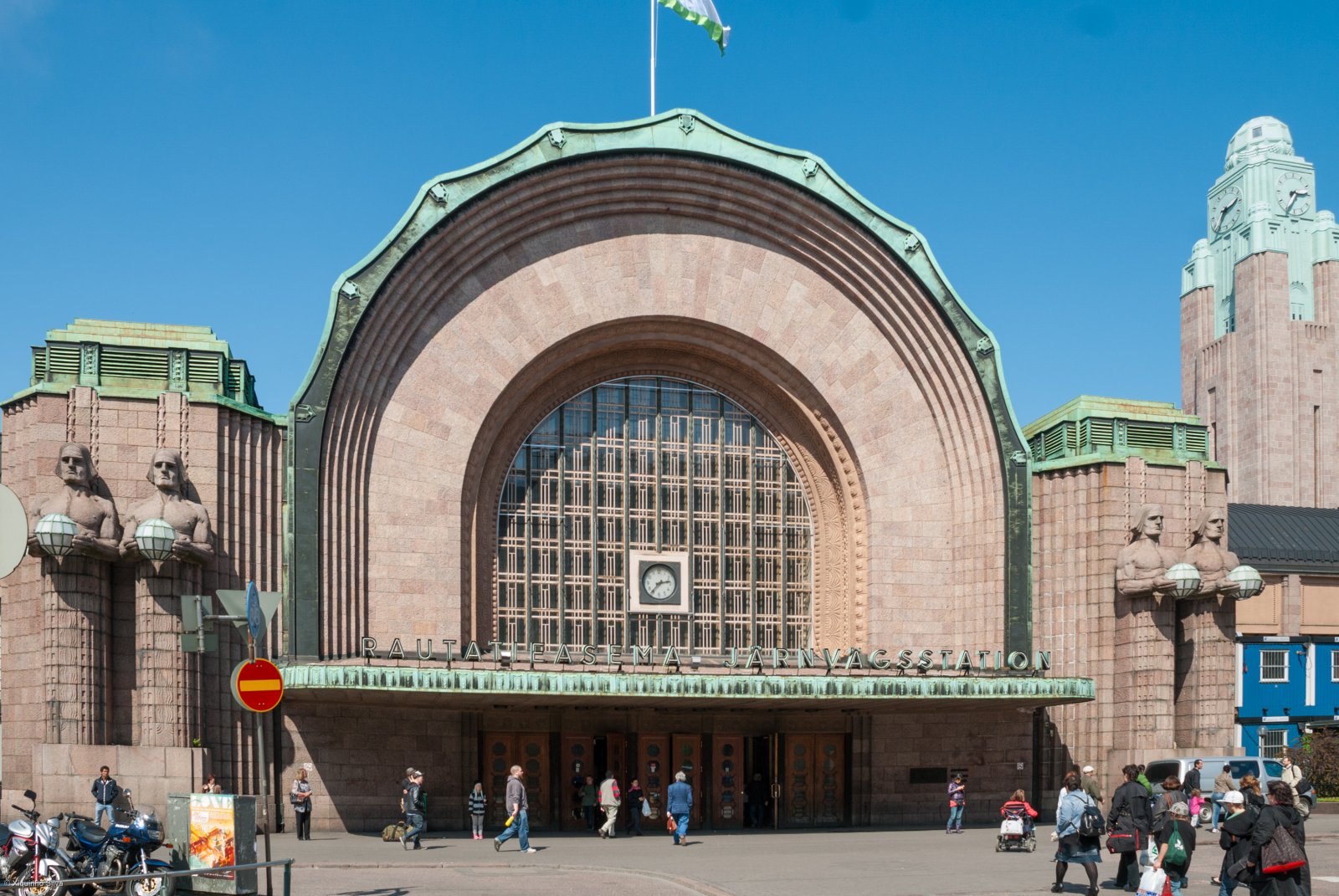 Helsinki ya kituo cha reli kuu - Helsinki | Secret World Trip Planner