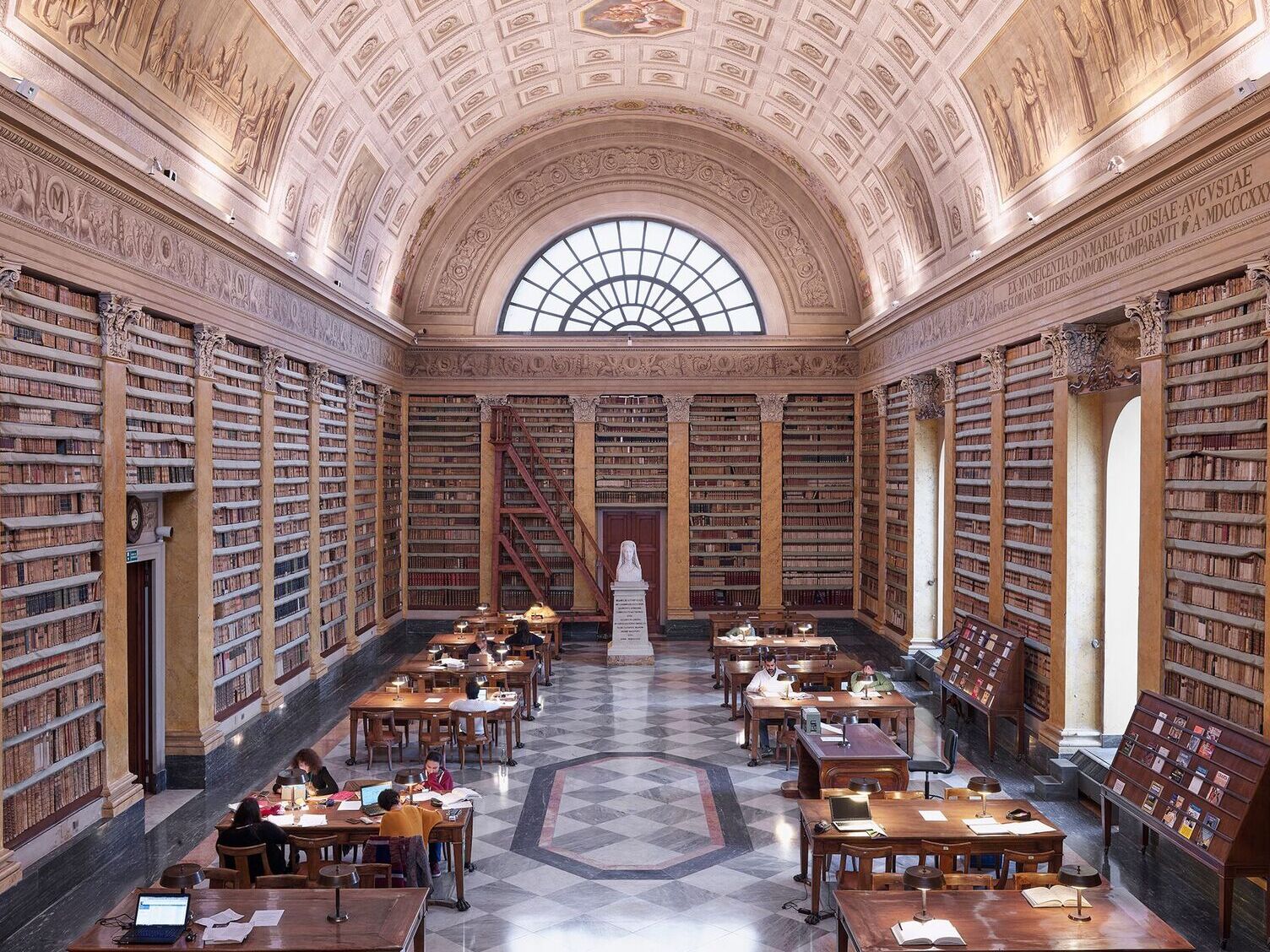 Biblioteca Palatina de Parma - Parma | Secret World Trip Planner