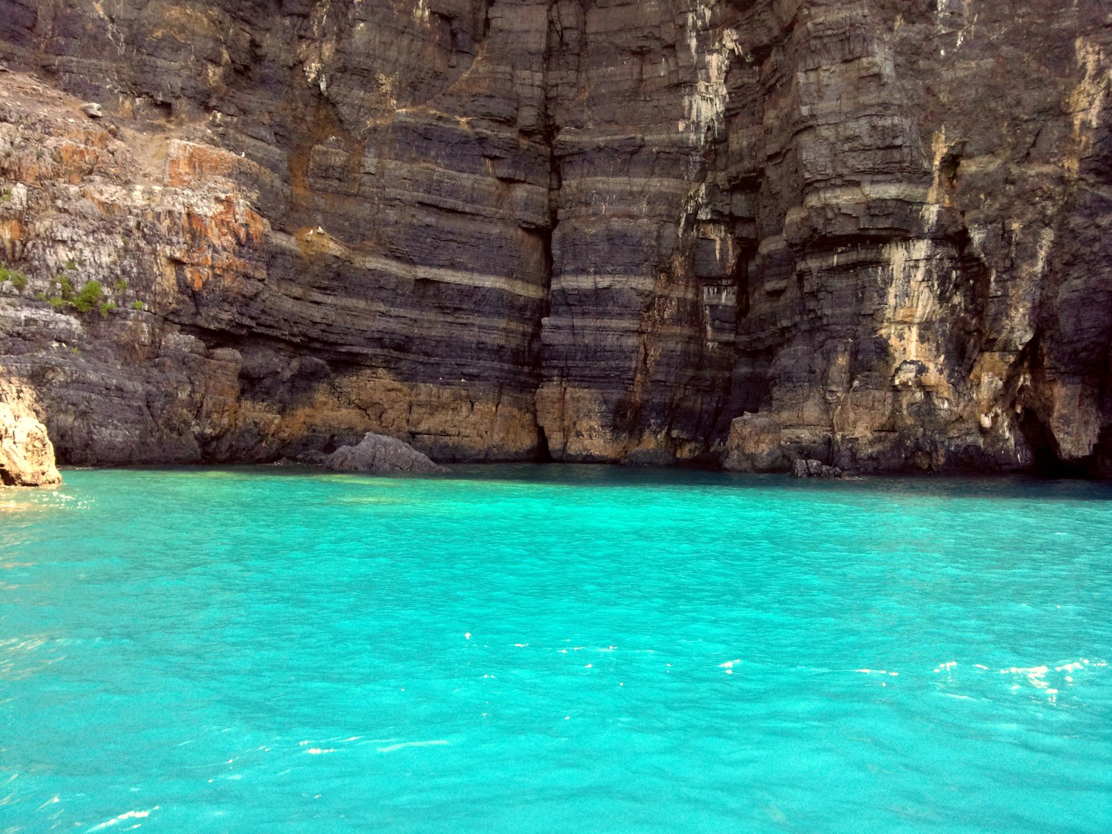 Cala Blanca de Marina di Camerota - 84050 Camerota SA | Secret World Trip Planner