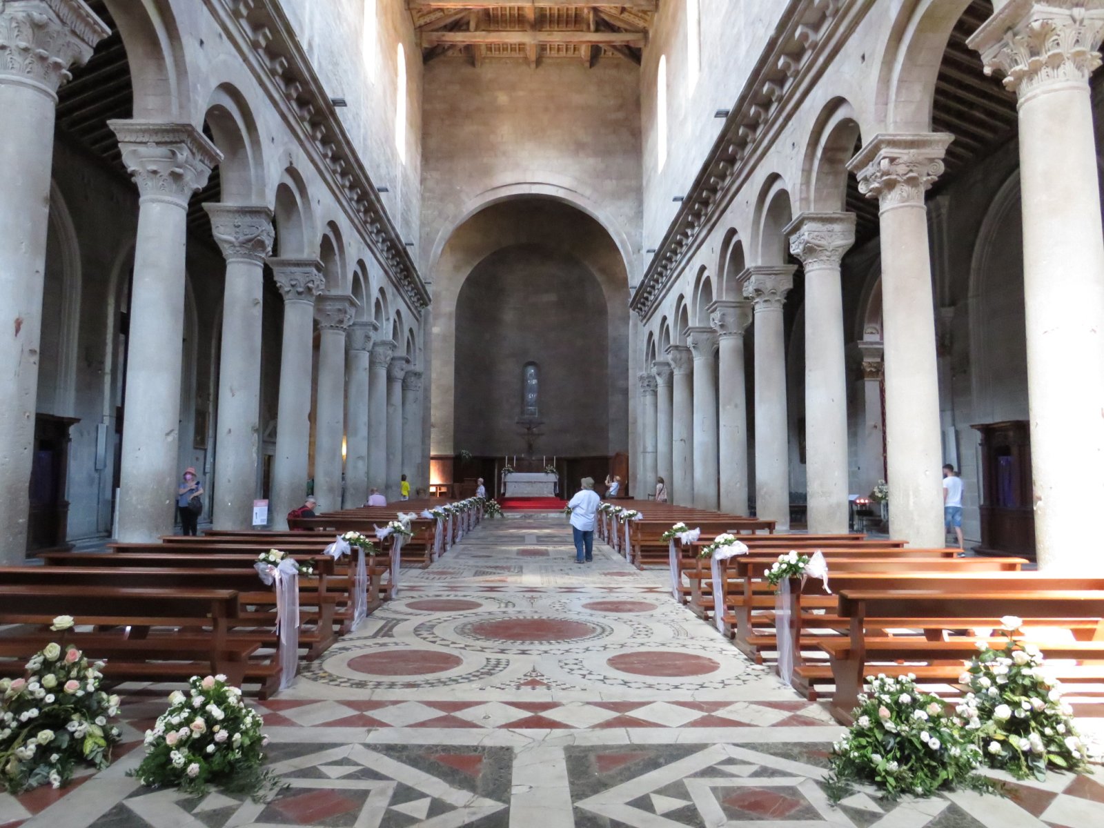 Viterbo | La cattedrale di San Lorenzo - Viterbo | Secret World Trip Planner