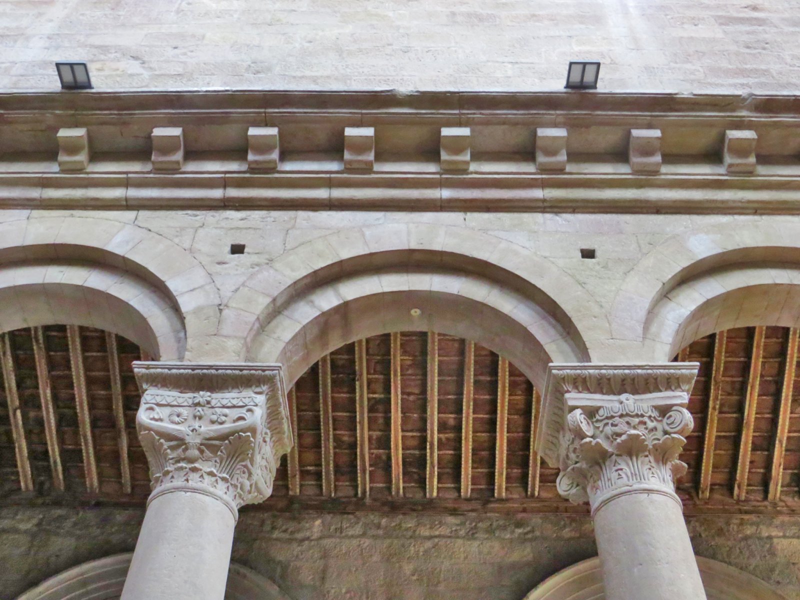 Viterbo | La cattedrale di San Lorenzo - Viterbo | Secret World Trip Planner