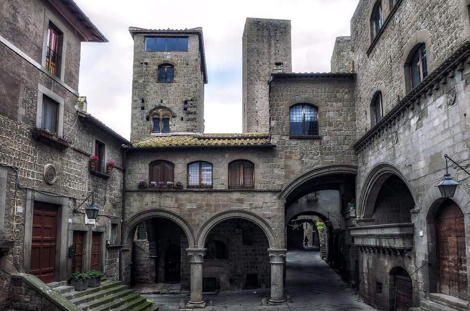 Viterbo: Quartiere medievale di San Pellegrino - Viterbo | Secret World Trip Planner