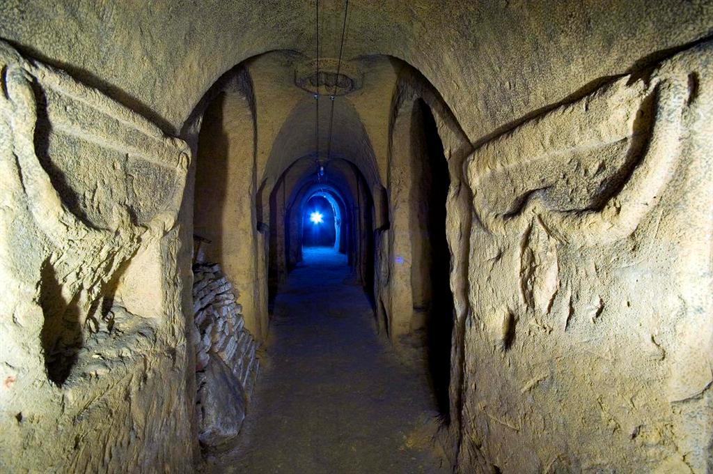 Hang Osimo - Osimo | Secret World Trip Planner