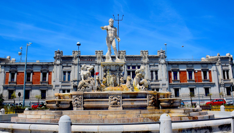 چشمه نپتون - Fontana di Nettuno | Secret World Trip Planner