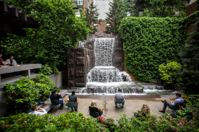Una cascada en pleno centro de Manhattan - New York | Secret World Trip Planner