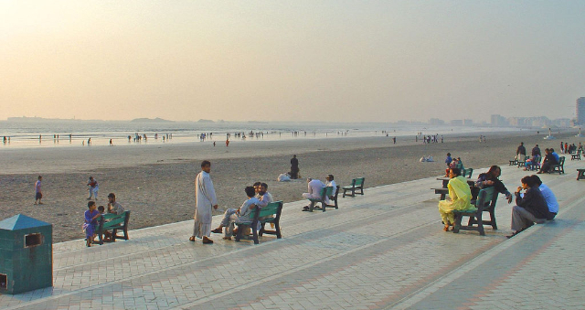 Playa de Clifton - Karachi | Secret World Trip Planner