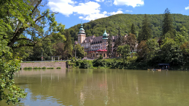Descubra Hungría con facilidad: Guía de viñetas de carretera para viajar sin estrés - Budapest | Secret World Trip Planner