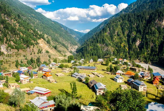 La valle di Neelum, la gemma blu del Pakistan - Neelum Valley Kashmir | Secret World Trip Planner