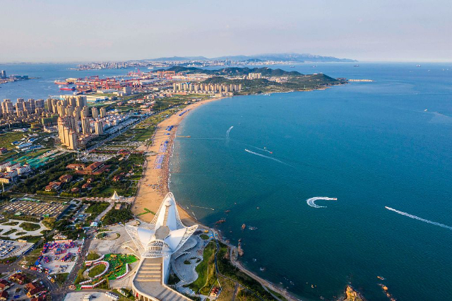 Playa de arena dorada - Qing Dao Shi | Secret World Trip Planner
