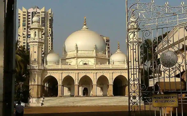 哈斯纳巴德清真寺 - Mumbai | Secret World Trip Planner