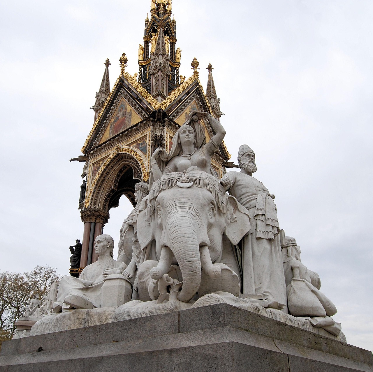 Londres | Kensington Gardens y el Albert Memorial - Albert Memorial | Secret World Trip Planner