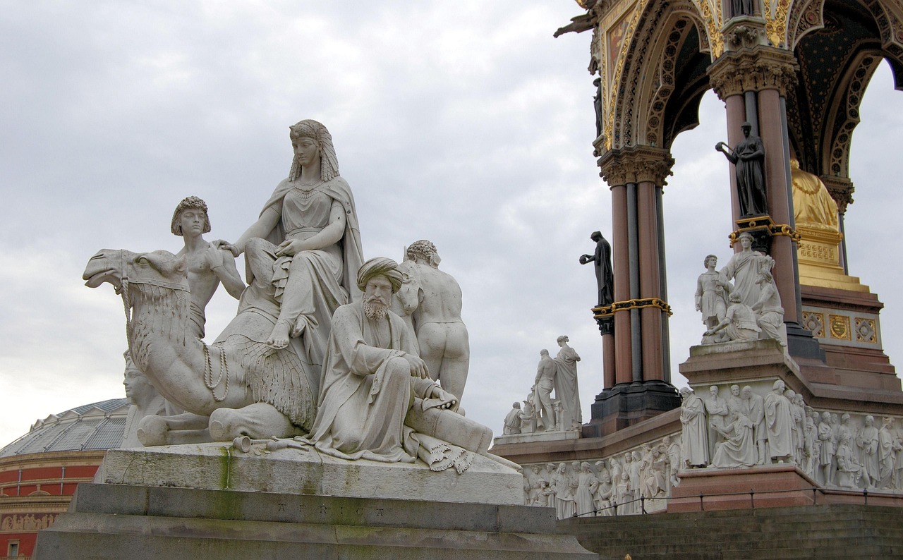 Londres | Kensington Gardens y el Albert Memorial - Albert Memorial | Secret World Trip Planner