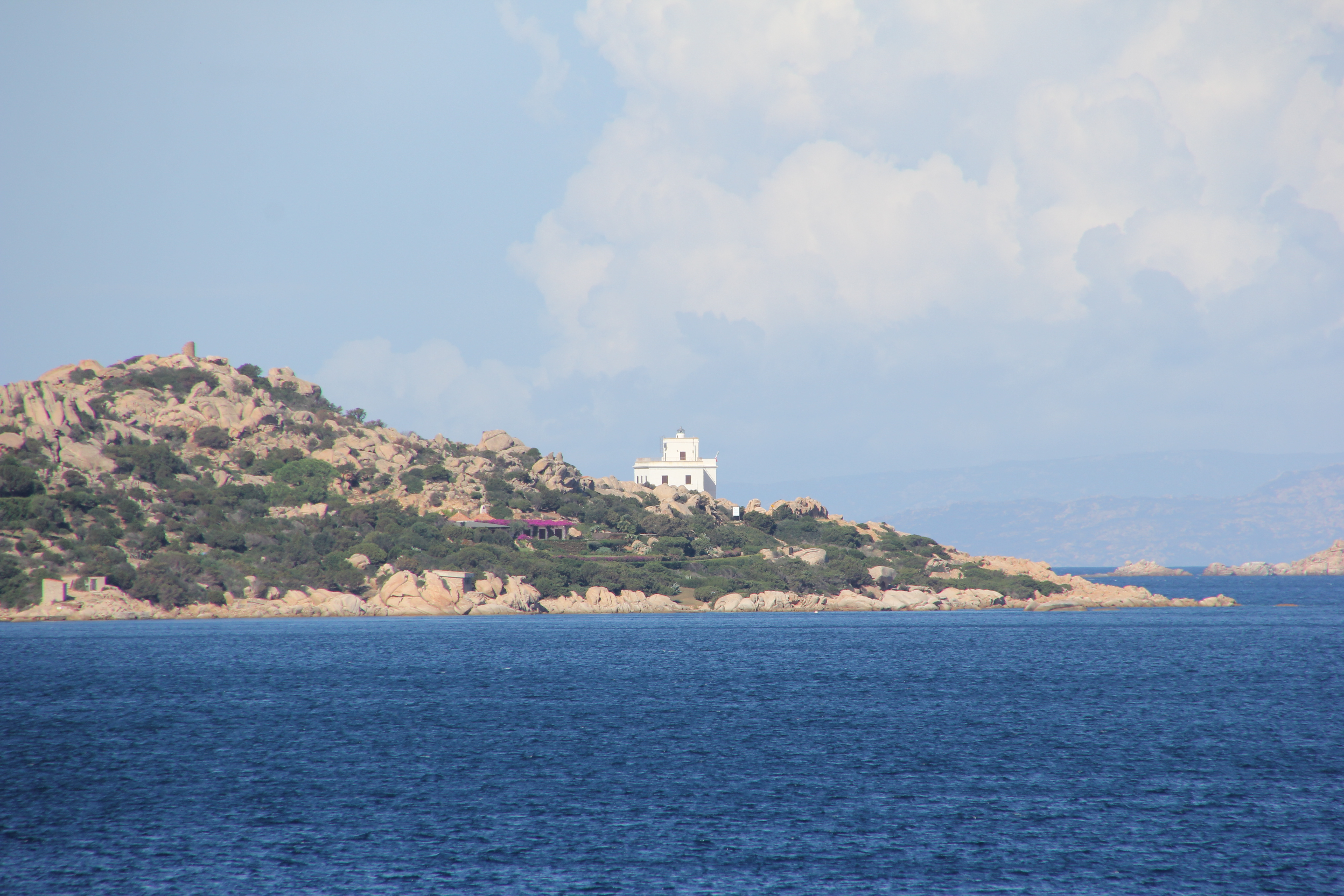 Cerdeña | Faro de Punta Sardegna - Faro di Punta Sardegna | Secret World Trip Planner
