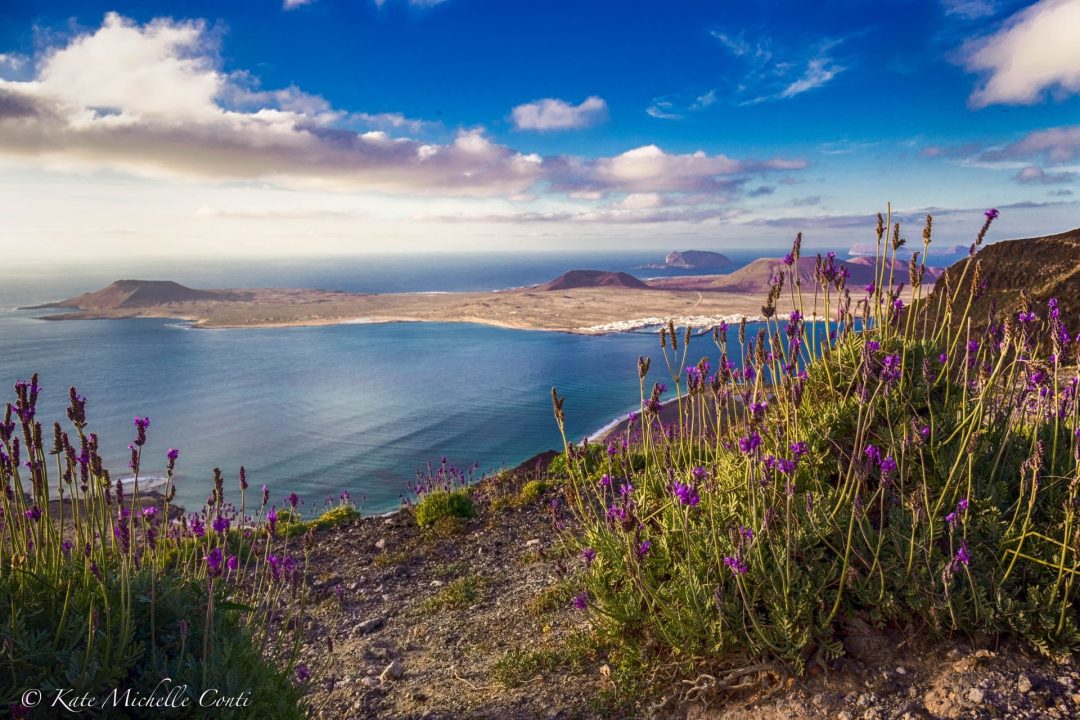 La Graciosa es una de las perlas pequeñas. — 35540