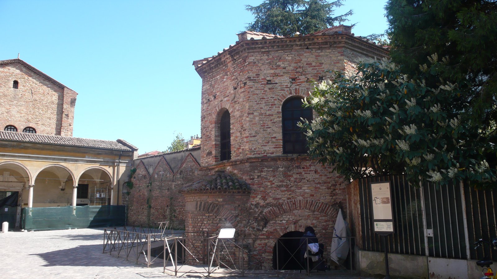 Baptisterium saka Aryans - Ravenna | Secret World Trip Planner