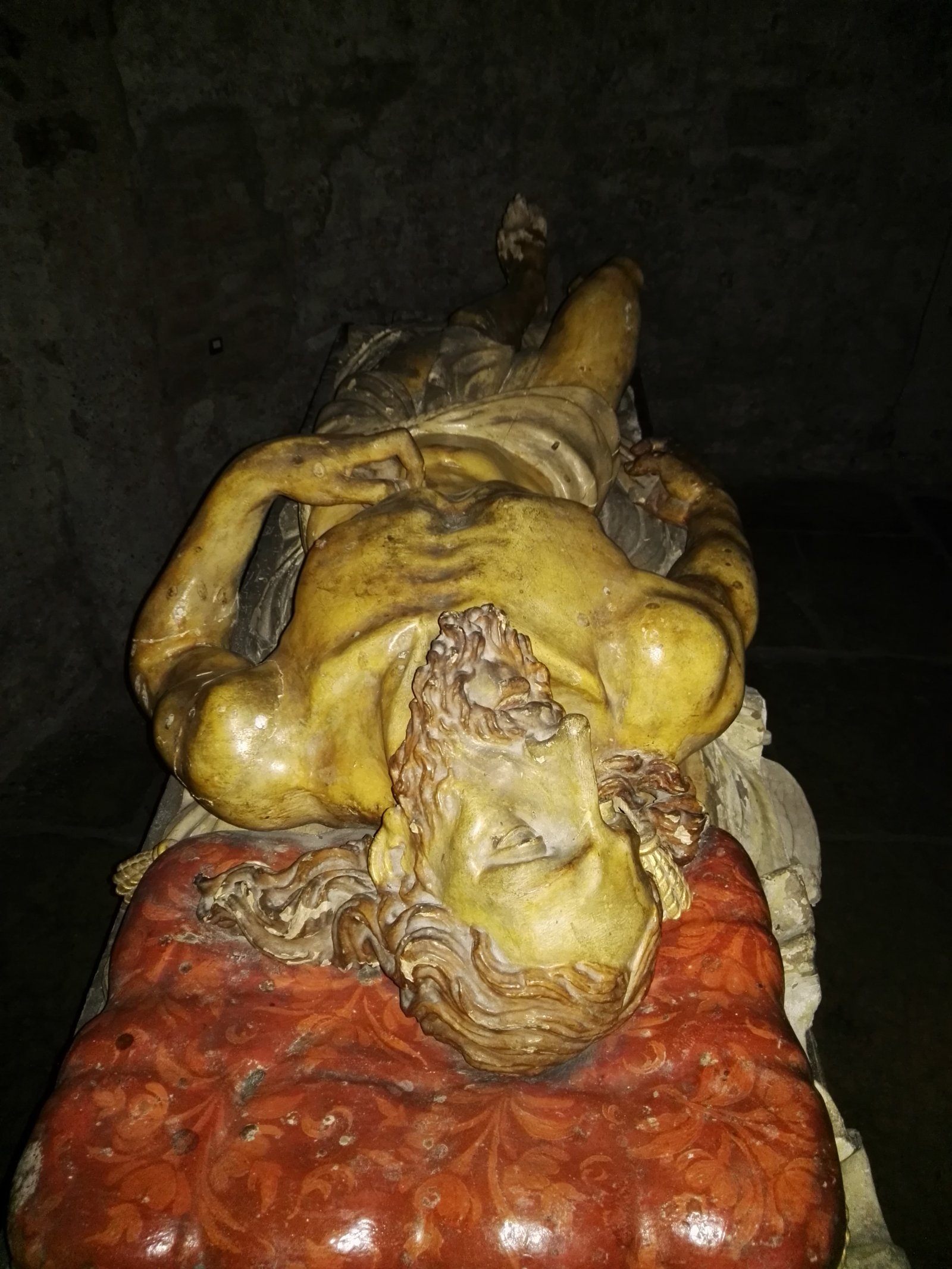 Mailand | Krypta San Sepolcro - Milano | Secret World Trip Planner