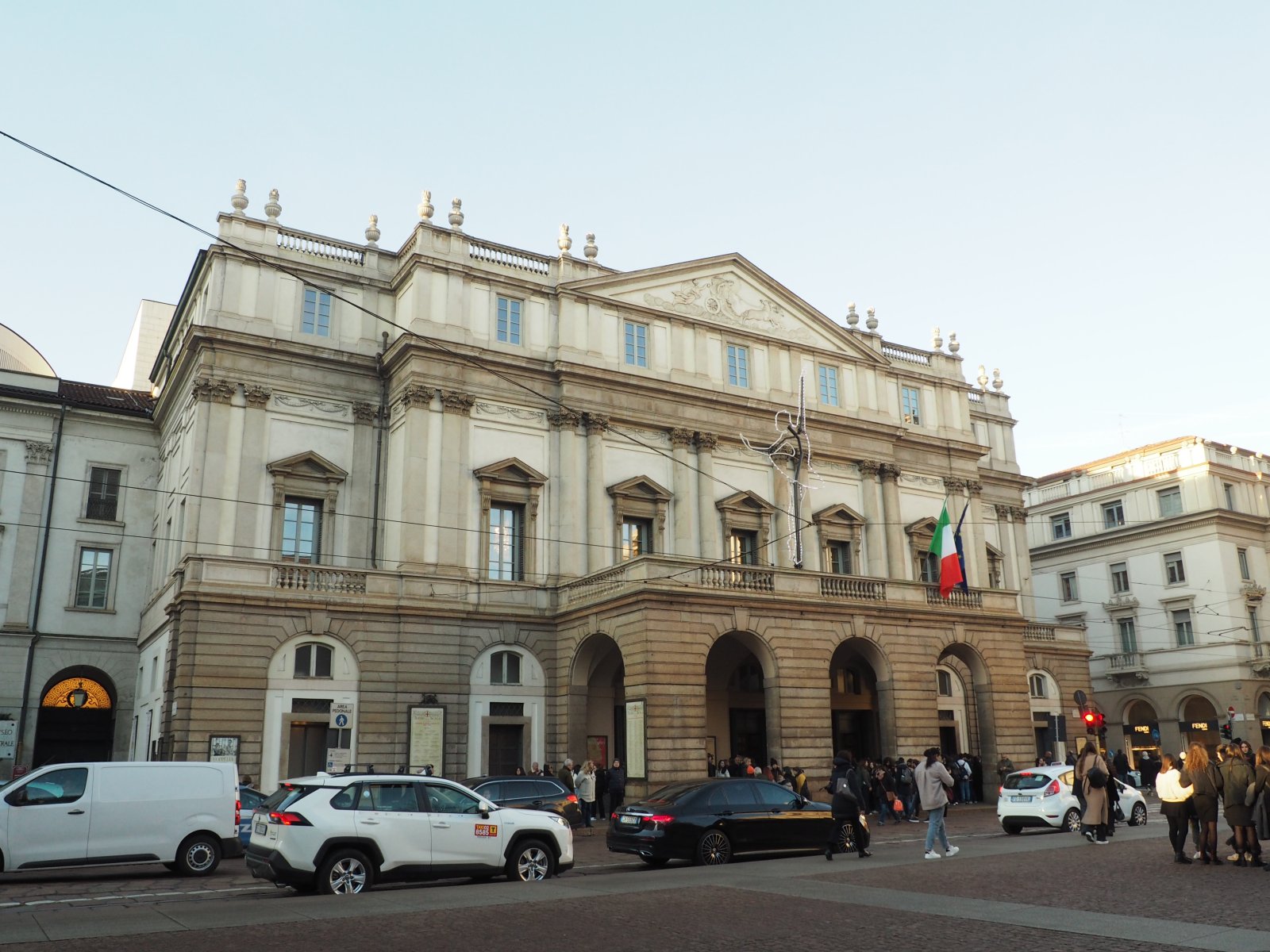 Milan / Museo Teatrale alla Scala - Milano | Secret World Trip Planner