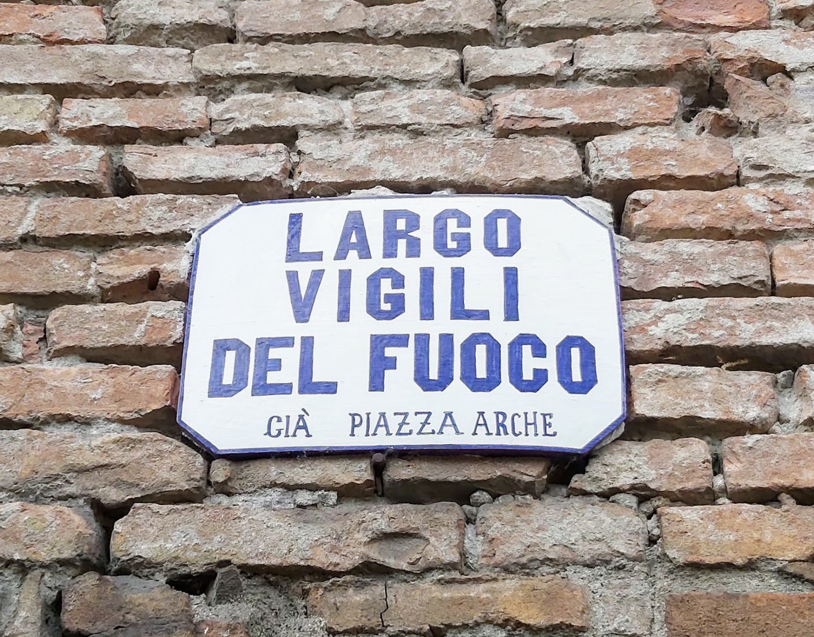 Galeria histórica dos Bombeiros de Mântua - Mantova | Secret World Trip Planner