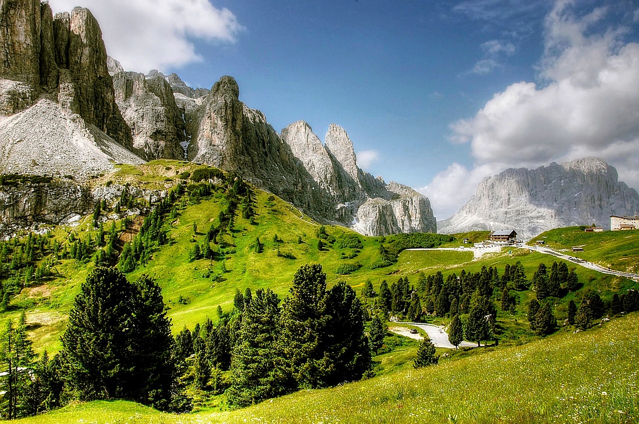 Dolomiter / Val Gardena  - Val Gardena | Secret World Trip Planner