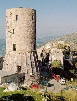 Pueblos de Italia | Castelcivita - Castelcivita | Secret World Trip Planner