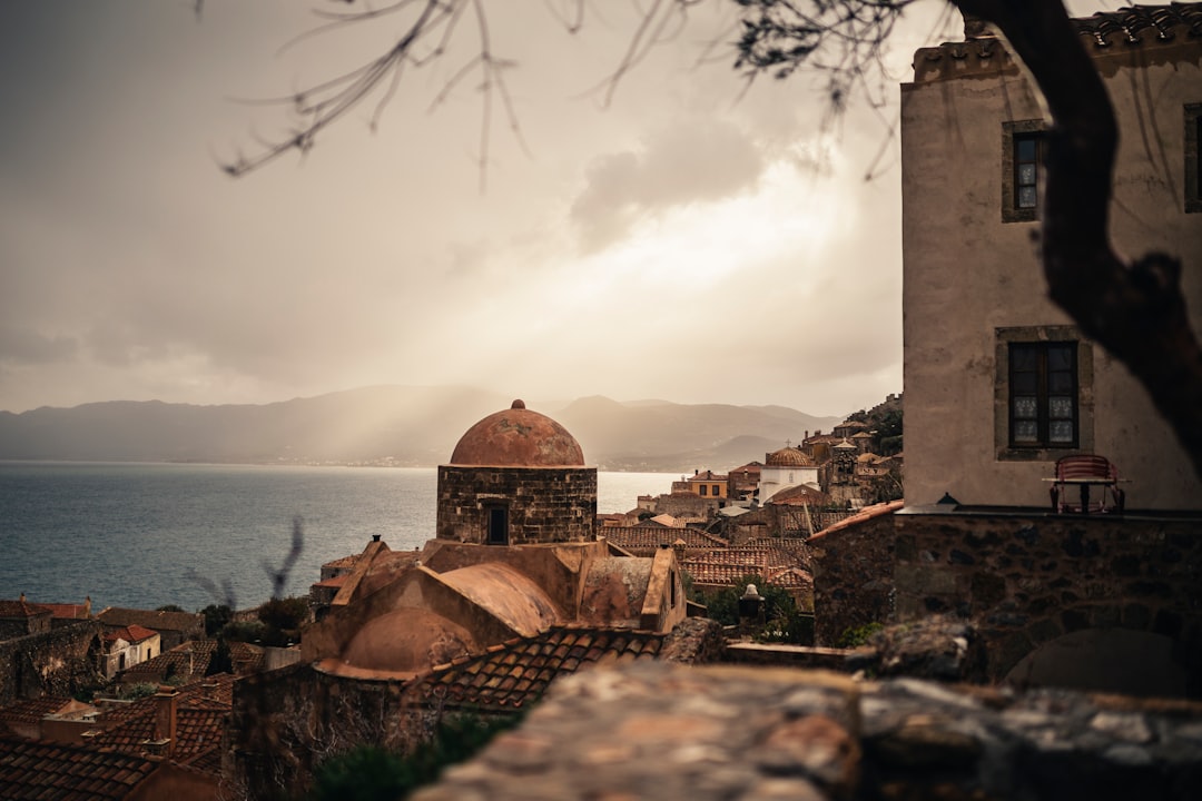 Monemvasia / seinaga küla - Malvasia | Secret World Trip Planner