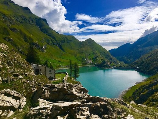 Lago di Malciaussia - Lago di Malciaussia | Secret World Trip Planner