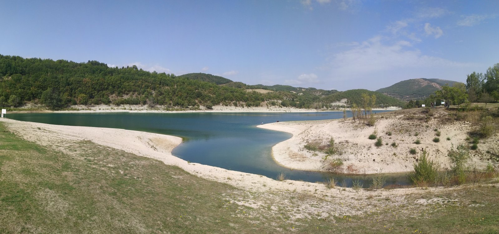 Marche | Lake Fiastra - Lago di Fiastra | Secret World Trip Planner