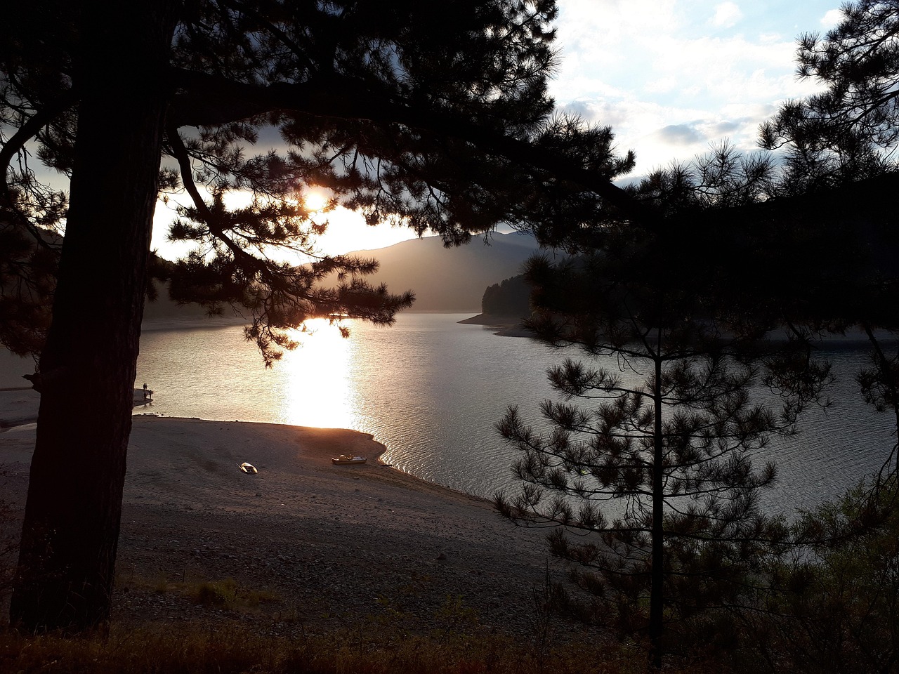 Calabria | Lago Ampollino - Lago Ampollino | Secret World Trip Planner