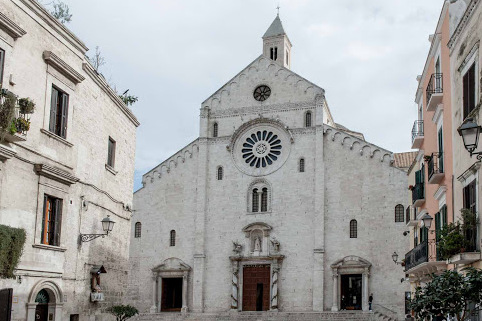 Bari y la Catedral de San Sabino - Bari | Secret World Trip Planner