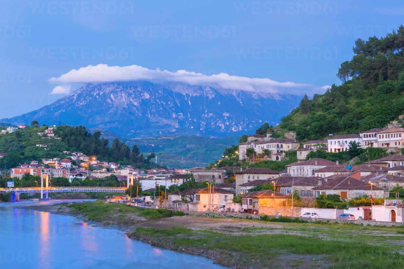 Hiriaren pisua - Distretto di Berat | Secret World Trip Planner