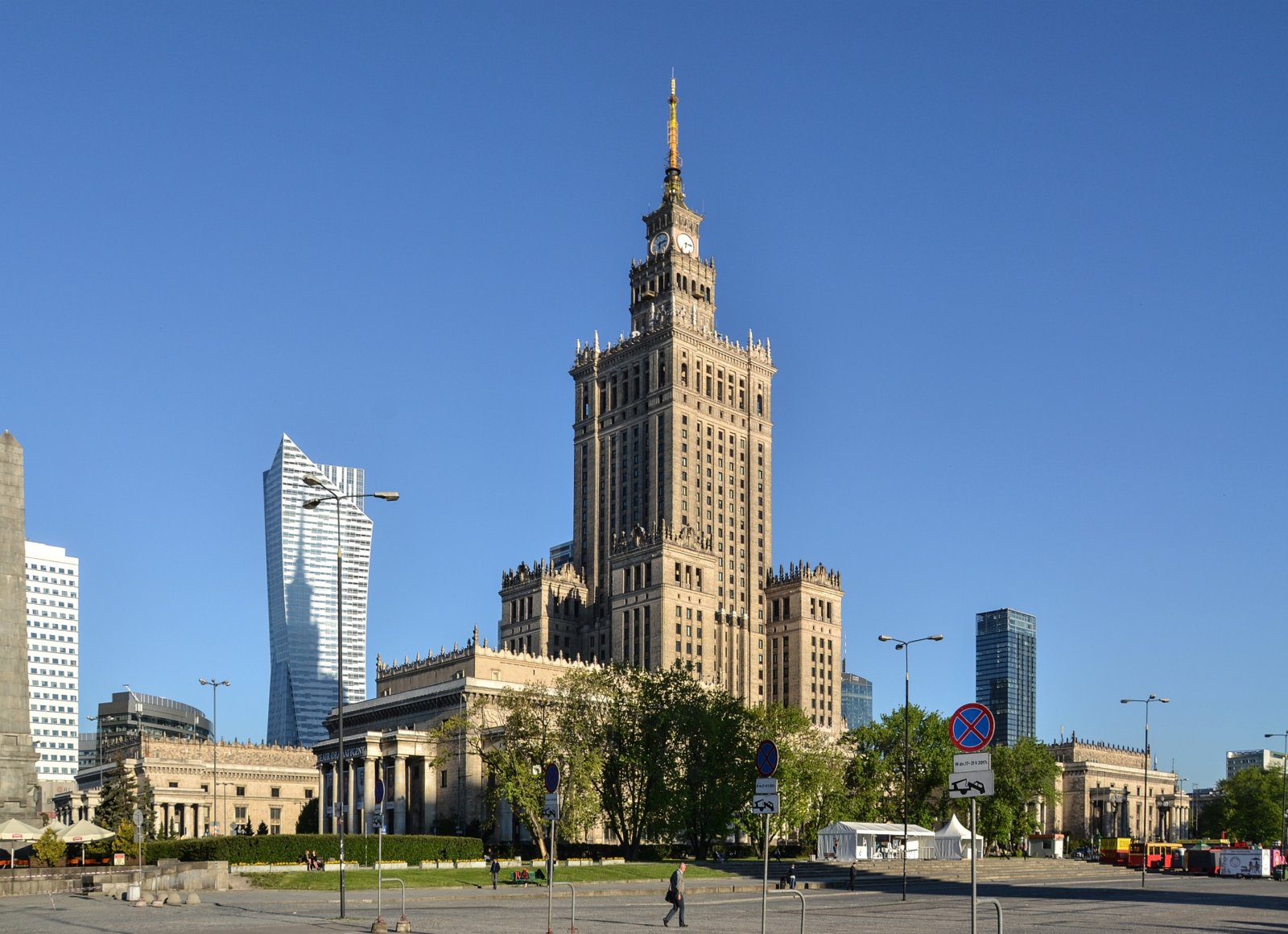 Varsovia: Palacio de la Cultura y la Ciencia - Warszawa | Secret World Trip Planner