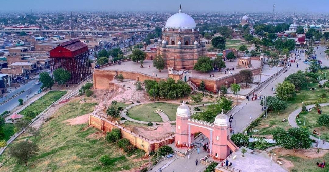 Giardino di Fort Kohna Qasim — Multan