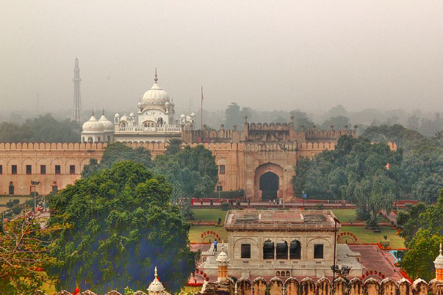 Samadhi du Maharaja Ranjit Singh - Lahore | Secret World Trip Planner