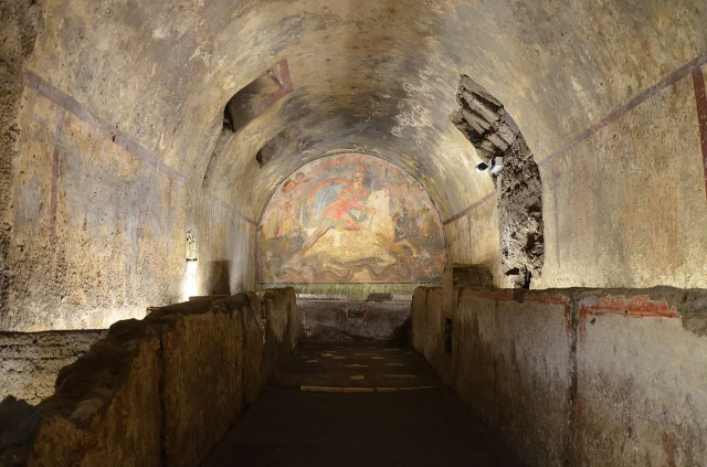 El Mitreo - Santa Maria Capua Vetere | Secret World Trip Planner