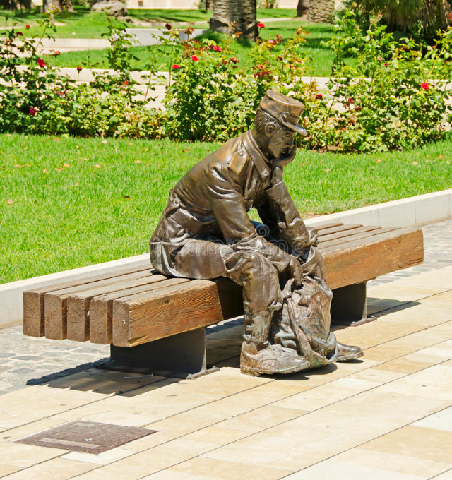 Kurb sõduri kuju - Cartagena | Secret World Trip Planner