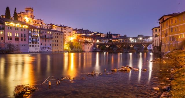 巴萨诺桥 - Bassano del Grappa | Secret World Trip Planner