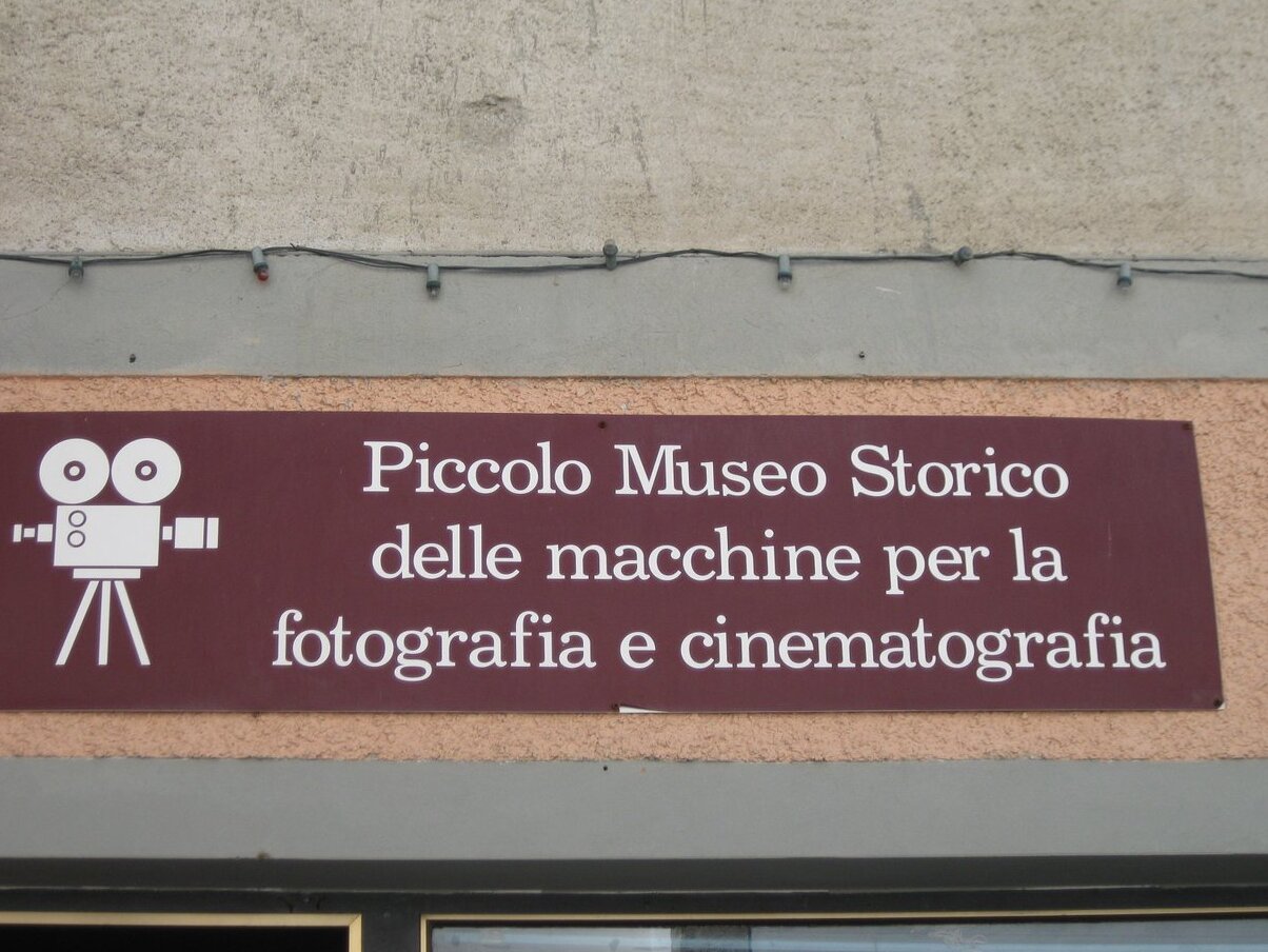 Museum cilik saka mesin kanggo photography lan cinematography - Pieria | Secret World Trip Planner