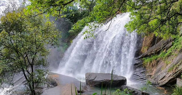 Huluganga Ella Falls - Huluganga | Secret World Trip Planner