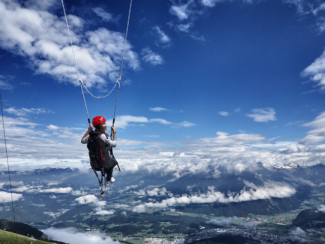 Altalena gigante sulla cima di Plan de Corones - Plan de Corones | Secret World Trip Planner