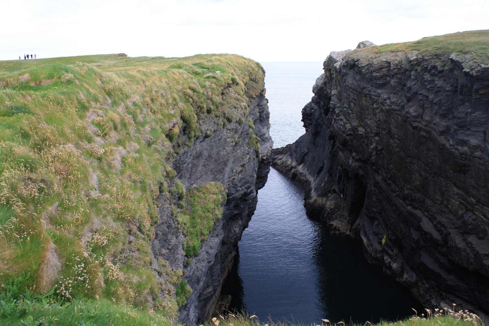 Ireland | Kilkee Cliffs : Forget the Cliffs of Moher - Moveen West | Secret World Trip Planner