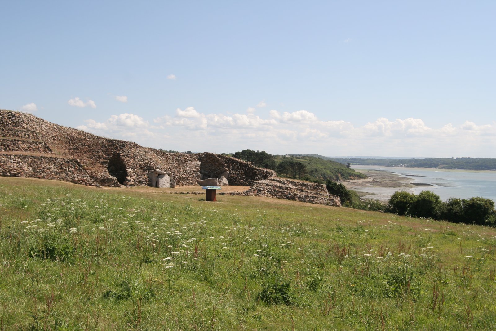 The largest megalithic museum in Europe? The Barnenez Mound - Plouezoc'h | Secret World Trip Planner