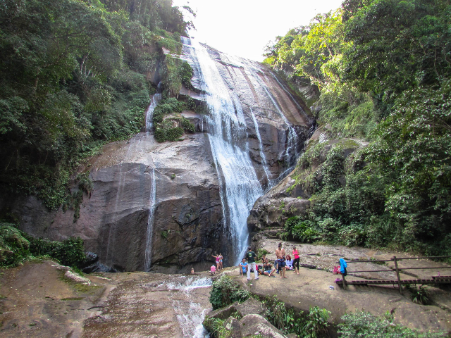 La cascada de Cachoeira do Gato - Ilhabela - San Paolo | Secret World Trip Planner
