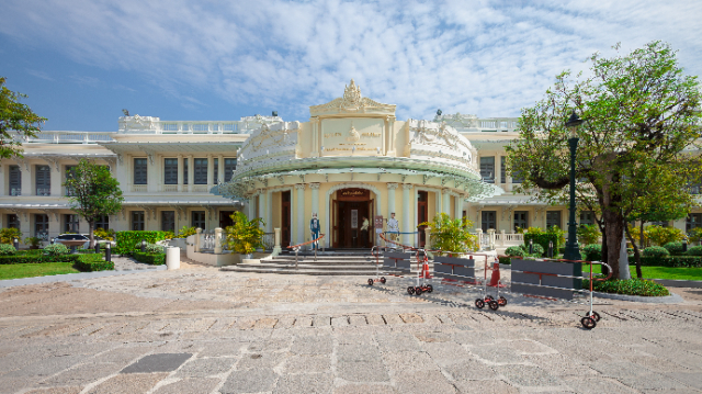Museu de Têxteis Rainha Sirikit - Khet Phra Nakhon | Secret World Trip Planner
