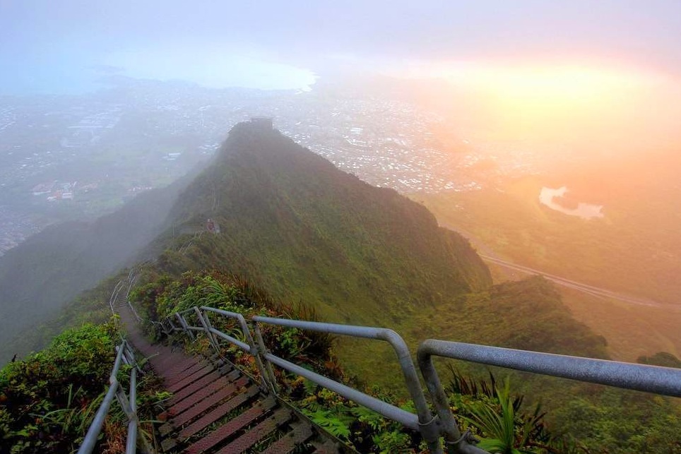 The hike up the Stairway to Heaven - Kaneohe | Secret World Trip Planner