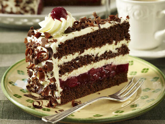 Cel mai cunoscut tort German: Schwarzwalder Kirschtorte | Secret World Trip Planner