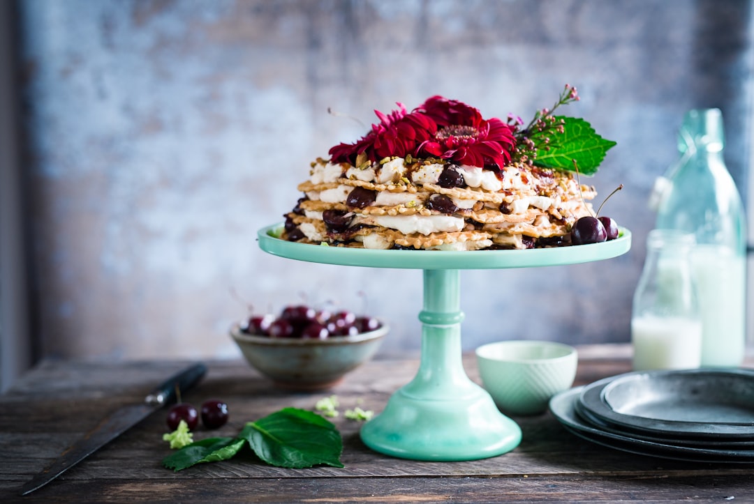Cel mai cunoscut tort German: Schwarzwalder Kirschtorte | Secret World Trip Planner