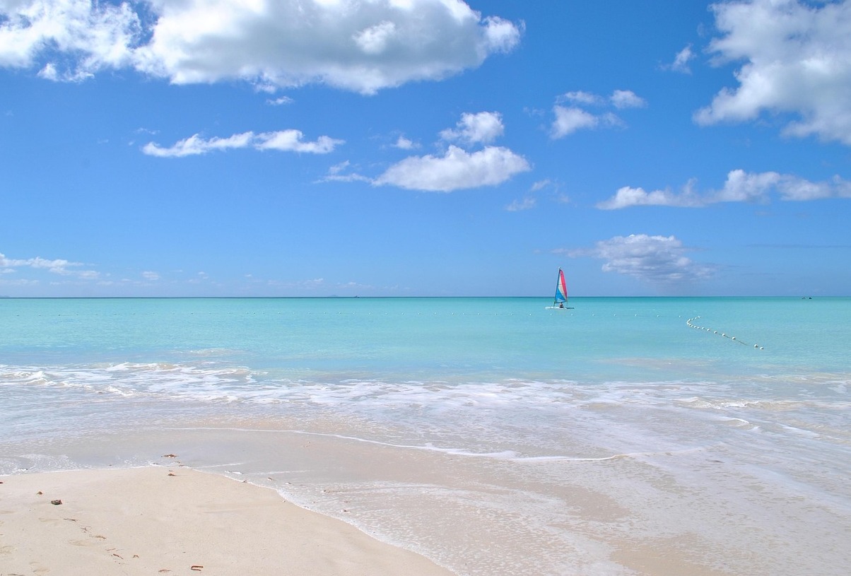 Antigua, Half Moon Bay - Friers Head | Secret World Trip Planner
