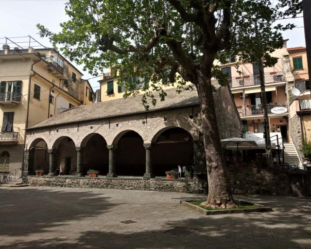 نزل من القرون الوسطى - Levanto | Secret World Trip Planner